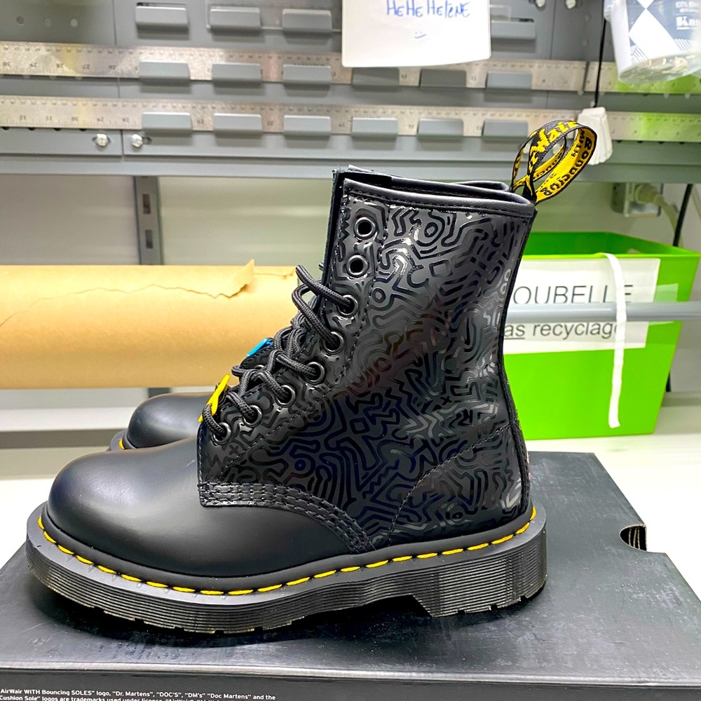 dr martens keith haring